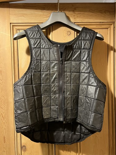 Body protector level - body,