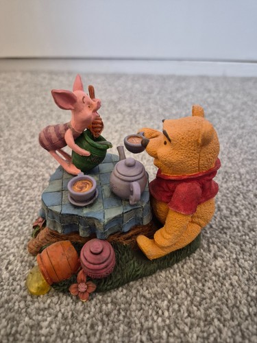 Disney store figurine pooh - disney, 'pooh