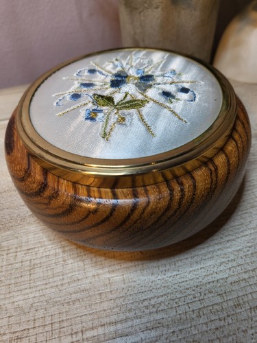 Mcm hand turned - turned, box