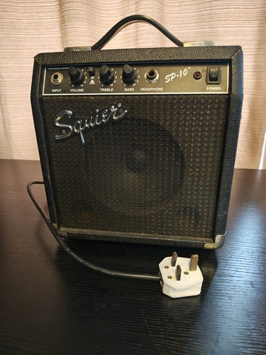 Fender squier guitar - squier,