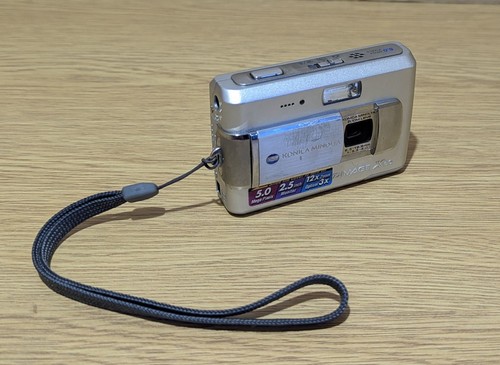 Konica minolta digital camera - konica,