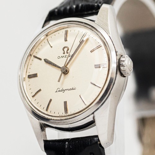 Vintage 1961 near - vintage, omega