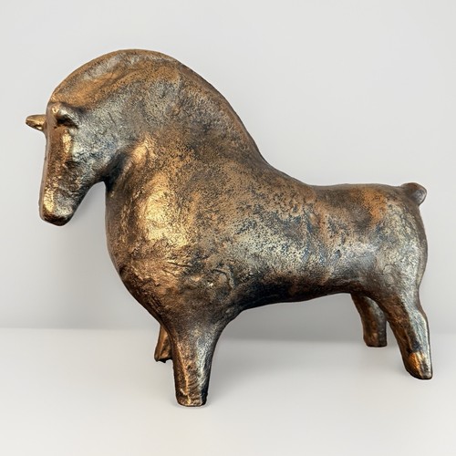 Vintage cast metal horse - cast,