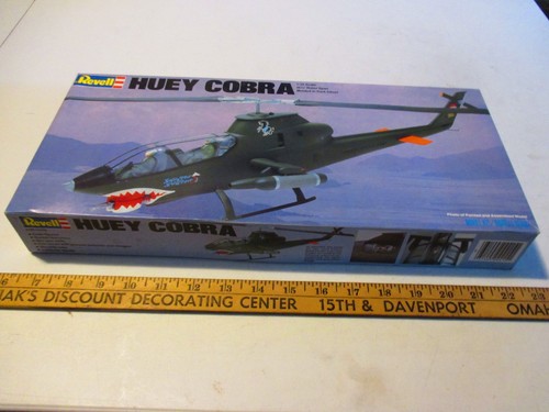 Revell bell huey - bell, cobra