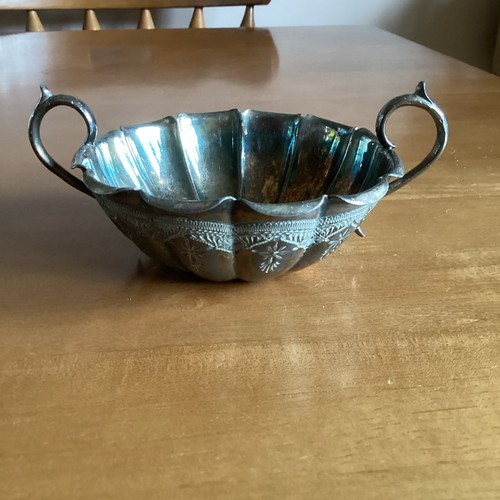 Silver plate scalloped bonbon - plate,