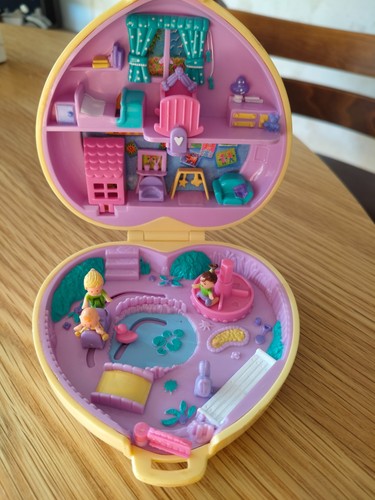 Vintage 1994 polly - polly, pocket