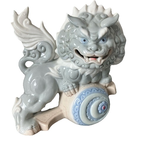 Beautiful vintage foo dog lion - vintage,