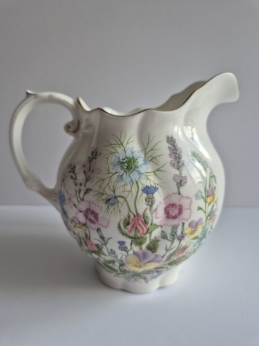Aynsley bone china gilded jug - bone,