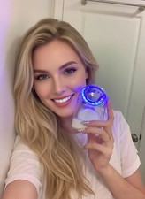 Tooth whitening Blue Light