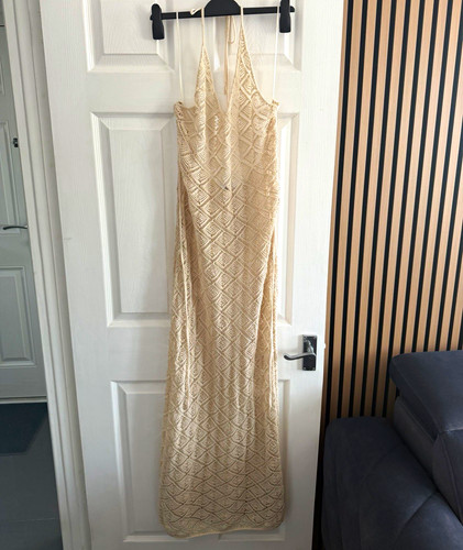 Primark beige crochet neck - primark, v-neck