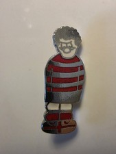 Dennis The Menace Pin Badge