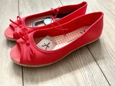 Brand New With Tags Coral Open