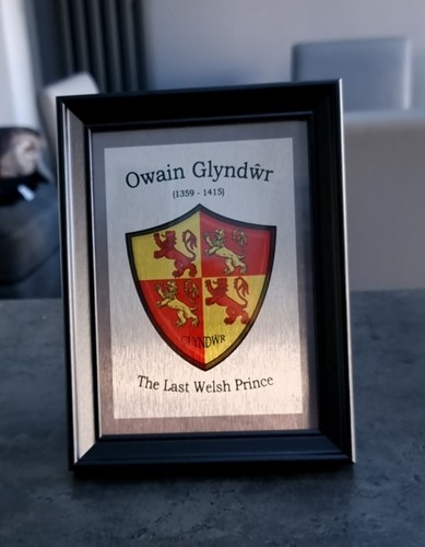 Owain glyndwr crest - glyndwr, on