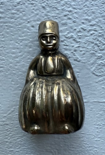 Vintage brass welsh lady bell - lady,