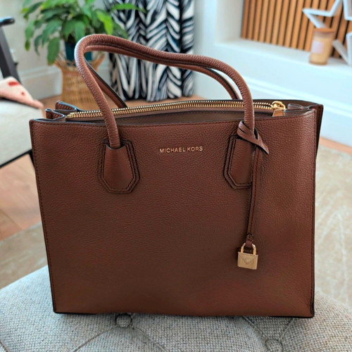 Michael kors brown pebbled - kors,