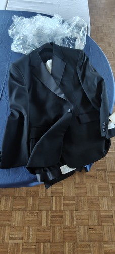 European black wool - black, tuxedo