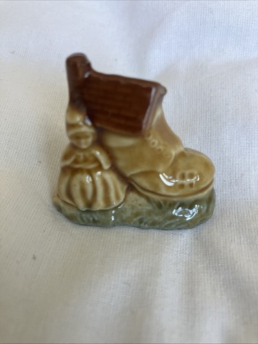 Rare wade whimsies old woman - whimsies,