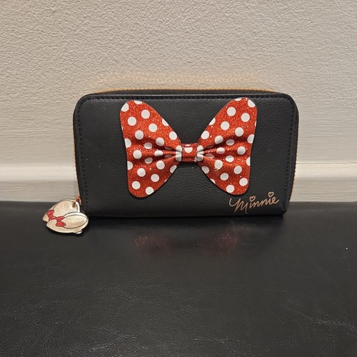Minnie mouse rocks the dots - minnie,