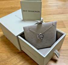 Hot diamonds flower necklace - hot,