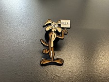 Wile E Coyote Pin Badge Looney