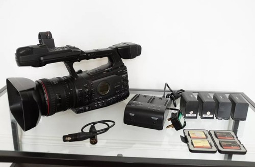 Canon xf305 camcorder 18x - camcorder, +