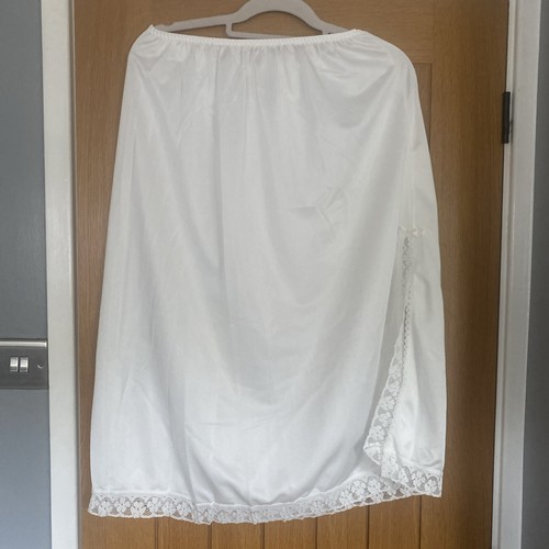 Polyester half slip ivory - half,