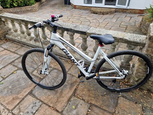 Giant roam ladies hybrid - giant, 1