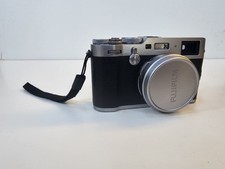 Fujifilm X100F 24.3MP Compact Digital Camera - Silver Low Shutter Count