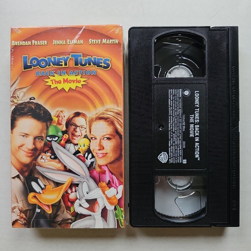 Looney tunes back - looney, in
