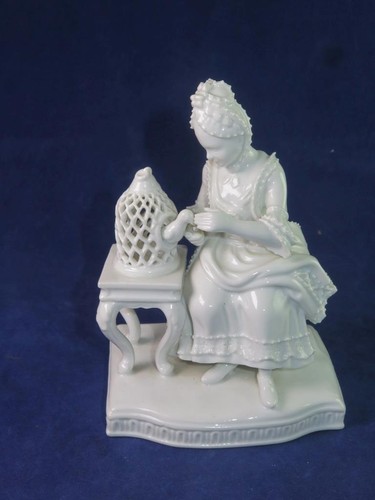 Capodimonte porcelain figurine - capodimonte,