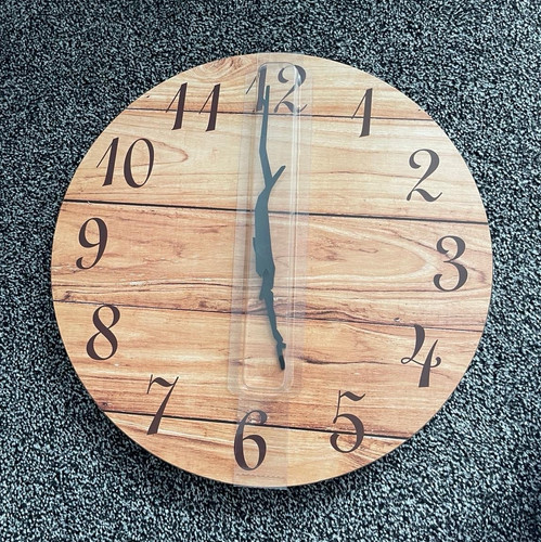 Round brown wooden analogue - round,