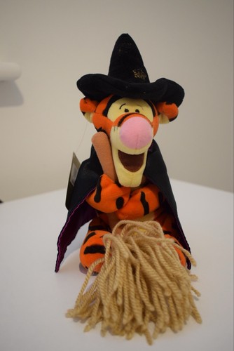 Vintage disney wizard tigger - vintage,