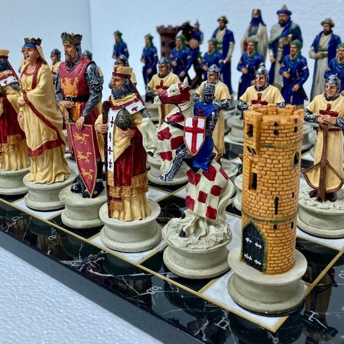 Crusaders chess set 5 - crusaders,