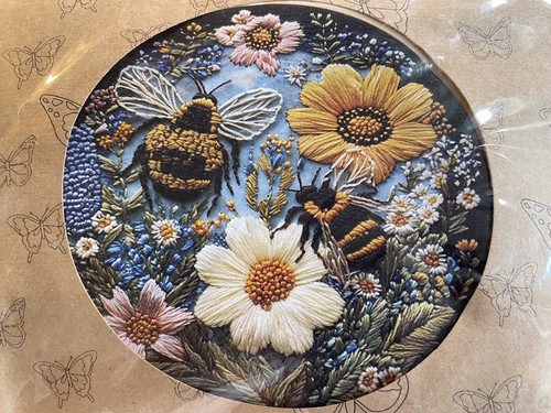 Embroidery kit bumble - embroidery,