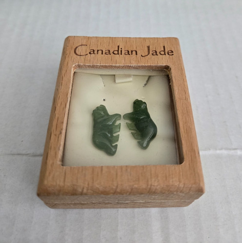Small canadian jade - jade, carved