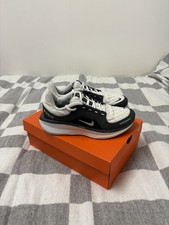 Nike Winflo 11 GTX Goretex Trainers Size 8.5 UK Inc Box