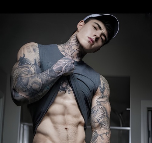 Pcs tattooed male - 2,
