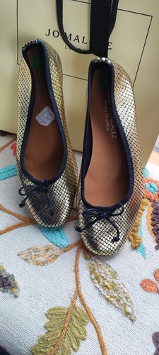 Lola gonzalez gold - gonzalez, and