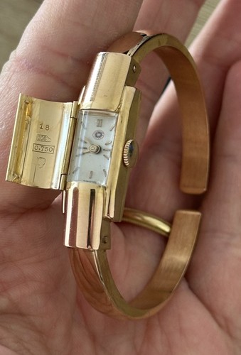 Vintage 18k solid gold - vintage,