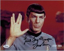 Leonard Nimoy ~ Signed Autographed Vulcan Salute Star Trek Photo ~ JSA COA