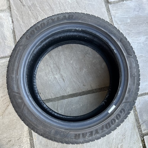 235 r17 97y goodyear vector - r17,