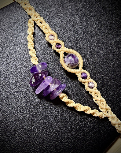 Handmade macramé bracelet - , w/