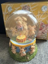 Piggin Collectables - Piggin Happy Birthday Musical Snow Globe VGC