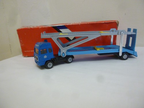 Corgi diecast volvo - corgi, car