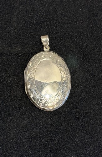 Antique silver locket very - locket,