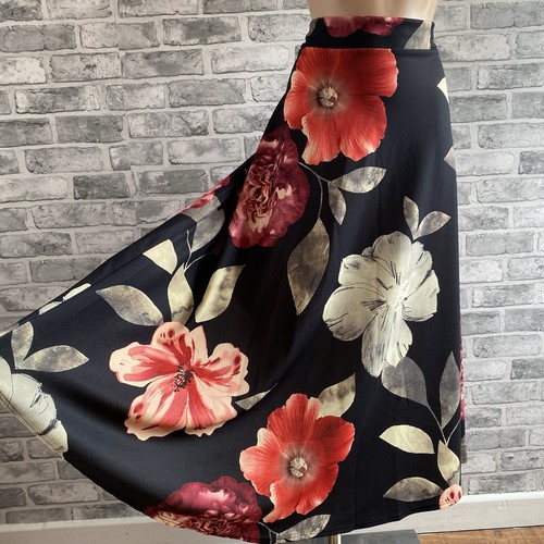 Black red floral swing skater - floral,