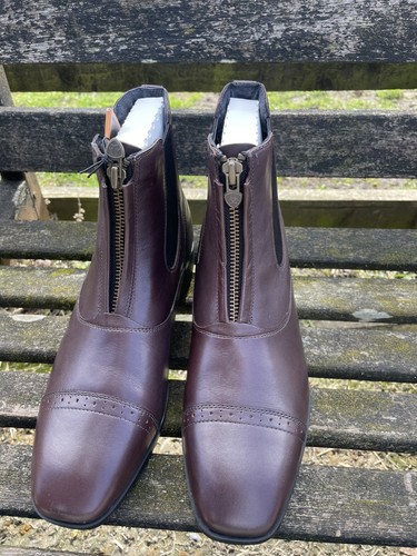 New ariat square toed paddock - new,