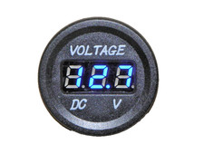 Compact voltmeter digital display 12v or 24v input TEM9020+