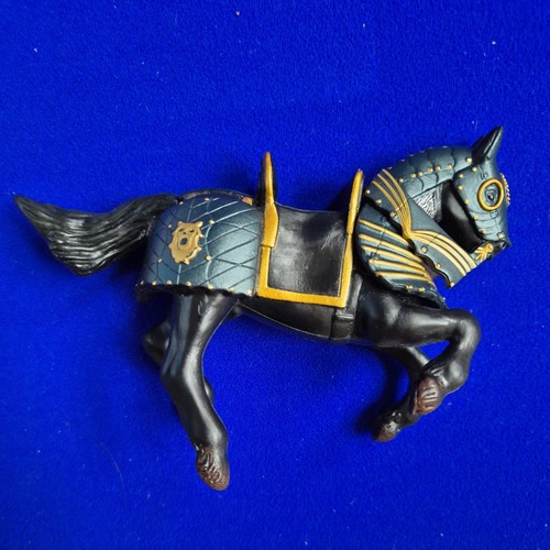 Papo medieval horse model - papo,