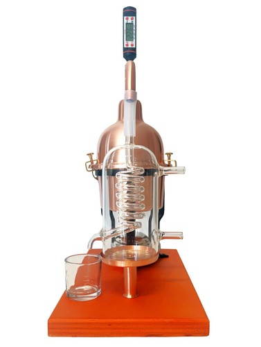 Alembic distiller still - alembic,
